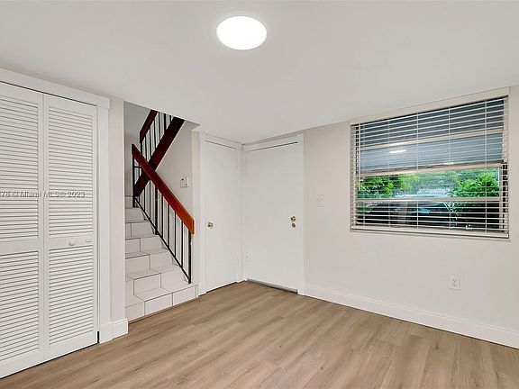 3rd image of 12190 NE 5th Ave