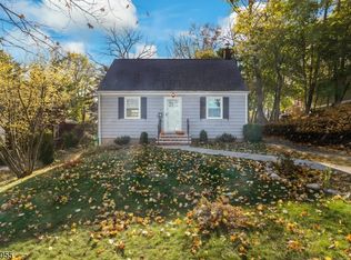 15 Pease Ave, Verona, NJ 07044