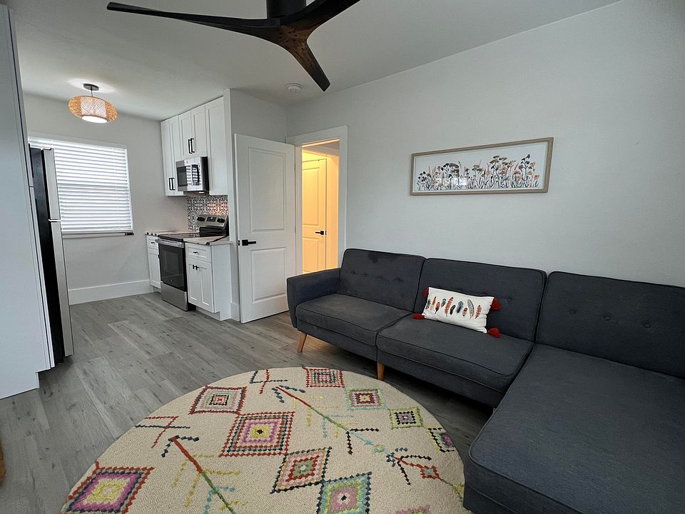 1st image of 4108 Garden Ave #2