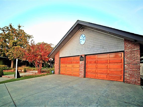 4th image of 8778 N Fuller Ave