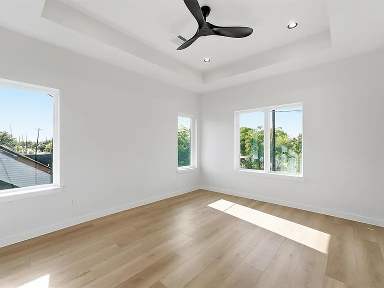 3706 Glenrose St — Photo 26