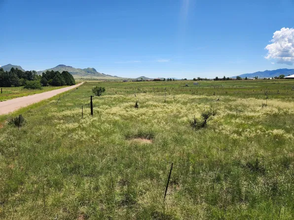 359 Lower Elgin Rd, Elgin, AZ 85611