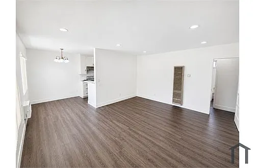 5550 Denny Ave #102 Photo 1