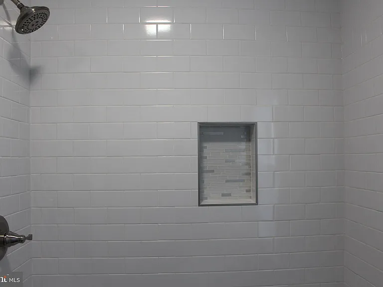 34 Delsea Dr S #B — Photo 19