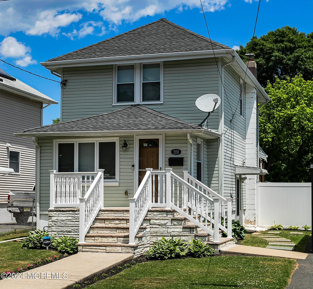 209 Ludlow Street photo 1