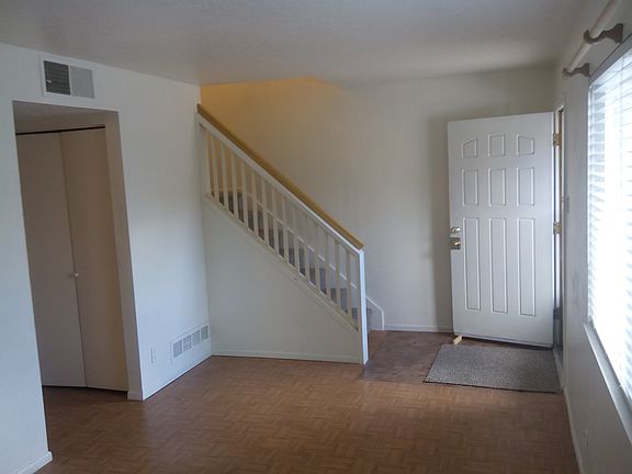 4th image of 6120 Calle Nueve NW