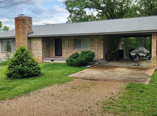 404 8th St, Cotter, AR 72626