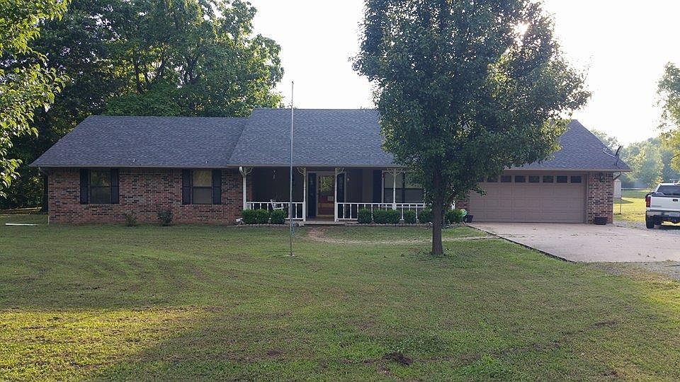 1st image of 17950 Oaklawn Dr