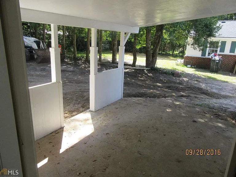220 S Mulberry St — Photo 8