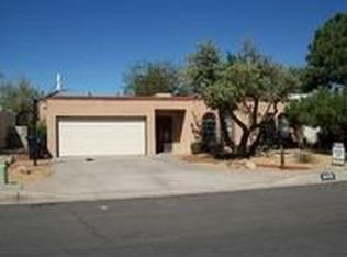 2425 Zena Lona St NE, Albuquerque, NM 87112