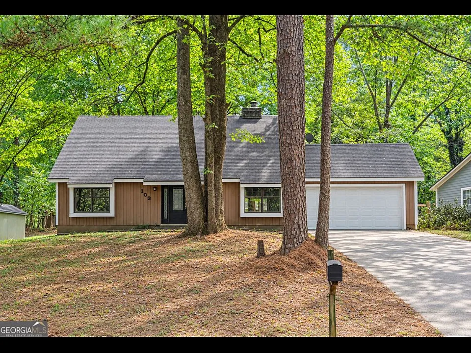 103 Martingale Dr