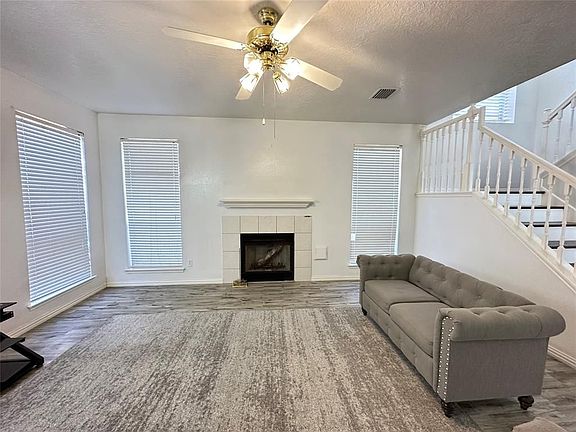 4th image of 10722 Brookshire Ln