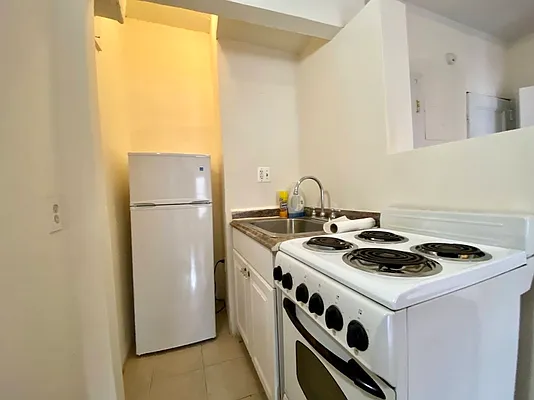 Rented by Highline Residential | media 15