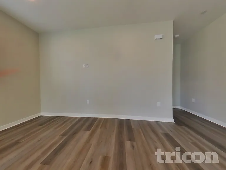 1734 Lorraine Ave — Photo 6