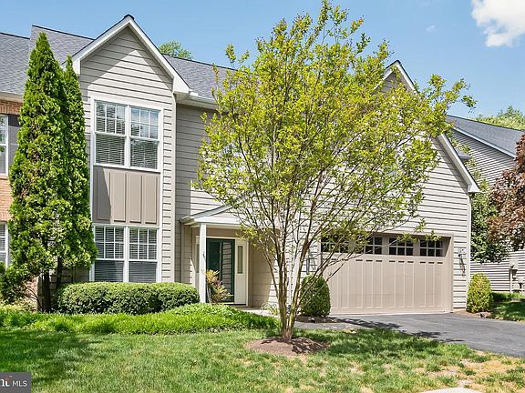 2nd image of 28816 Jasper Ln