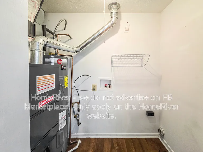 2606 E 56th St — Photo 9