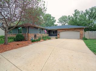110 N Eastborough Rd, Salina, KS 67401