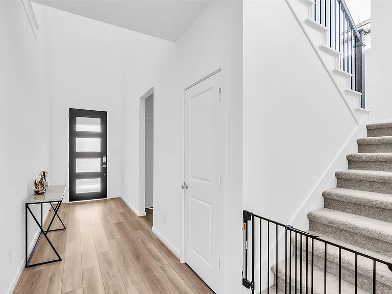 17822 Carnation Glen Dr — Photo 4
