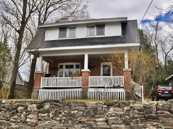 11 Florence St E, Huntsville, ON P1H 1P8