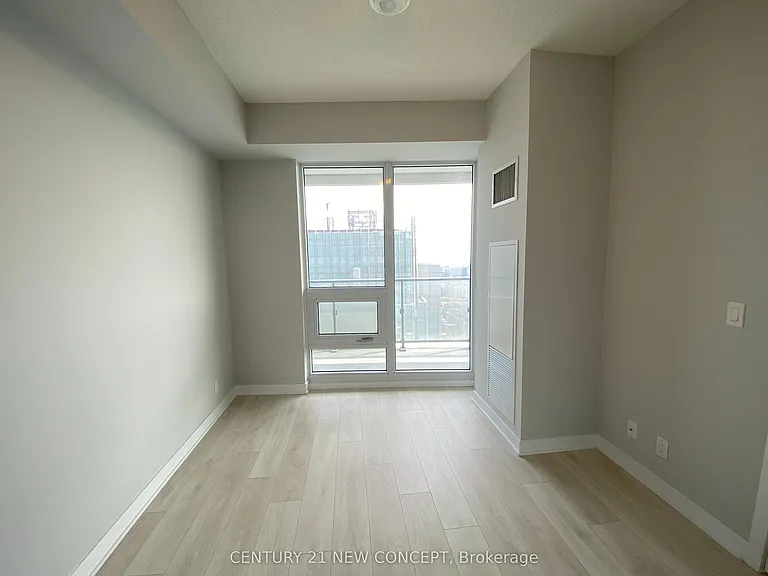 2221 Yonge St #5006 — Photo 20