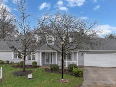 390 Vista Ln, Aurora, OH, 44202