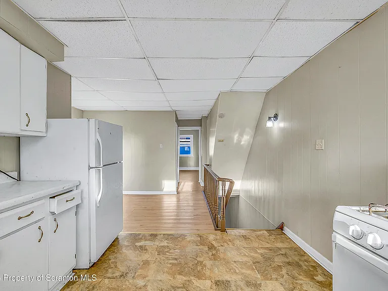 1011 Washburn St #2 — Photo 8