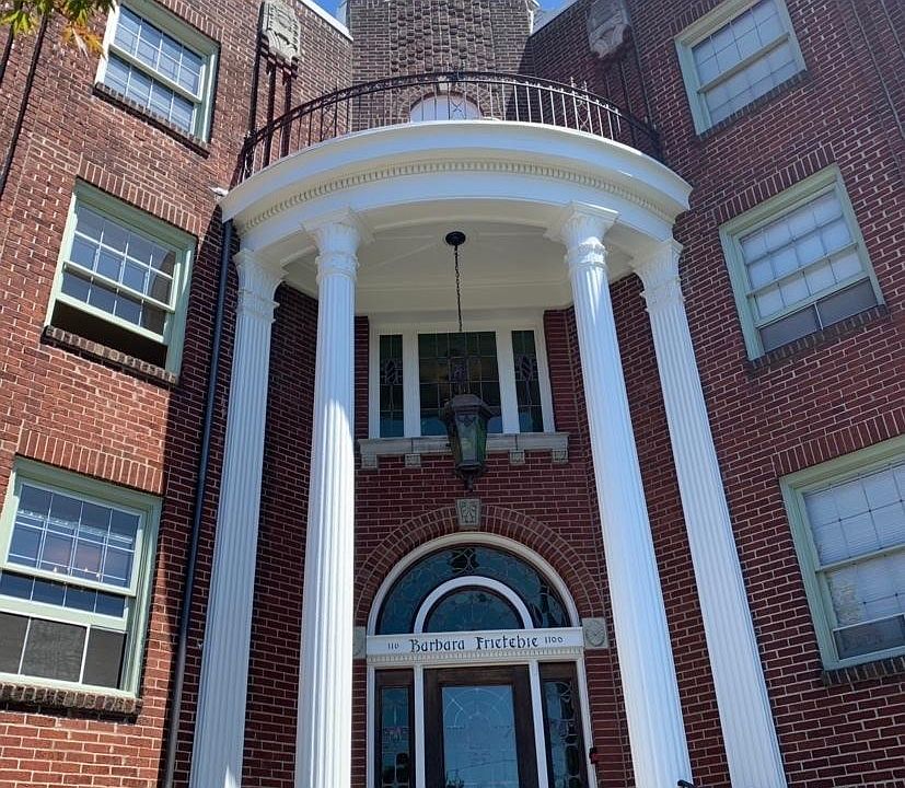 1st image of 1100 17th Ave APT 201