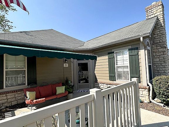residence patio/front door