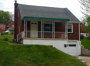 421 Agnew Rd, Jeannette, PA 15644