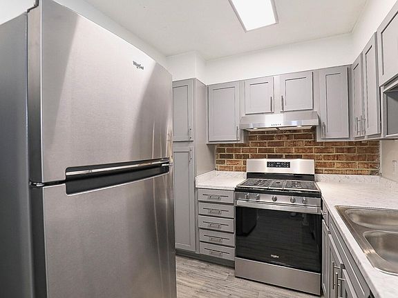 Newly Renovated One Bedroom at the Chateau Apartments in Carrboro, NC