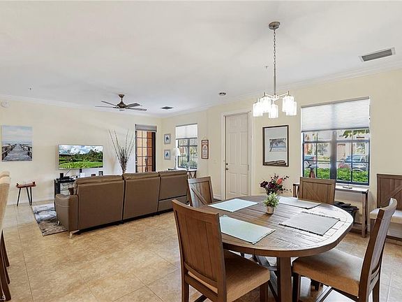 4th image of 9114 Chula Vista LN #119-3