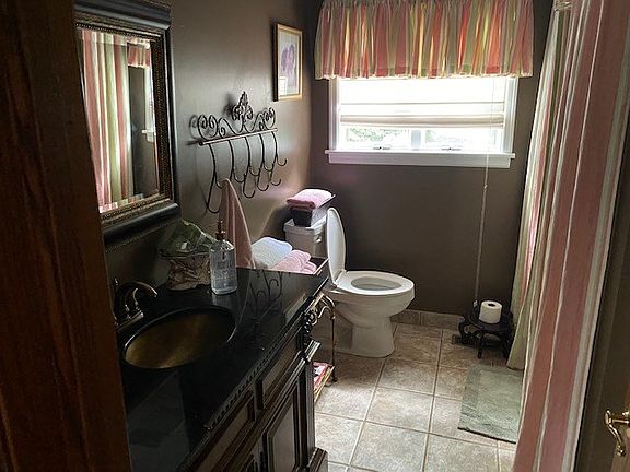 5th image of 395 E Dorton Blvd
