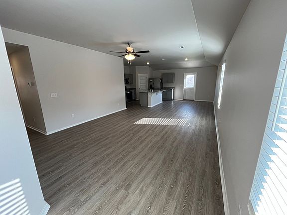 4th image of 5381 Keystone Ave