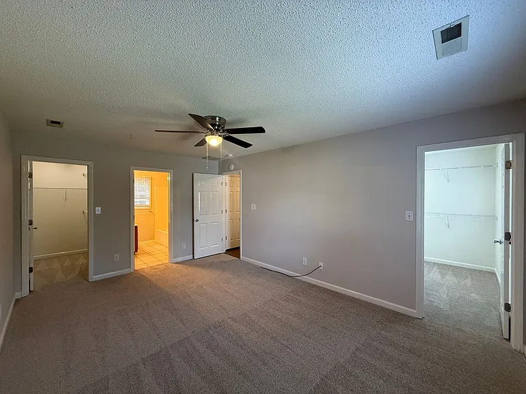 5337 Moss Creek Ln — Photo 9