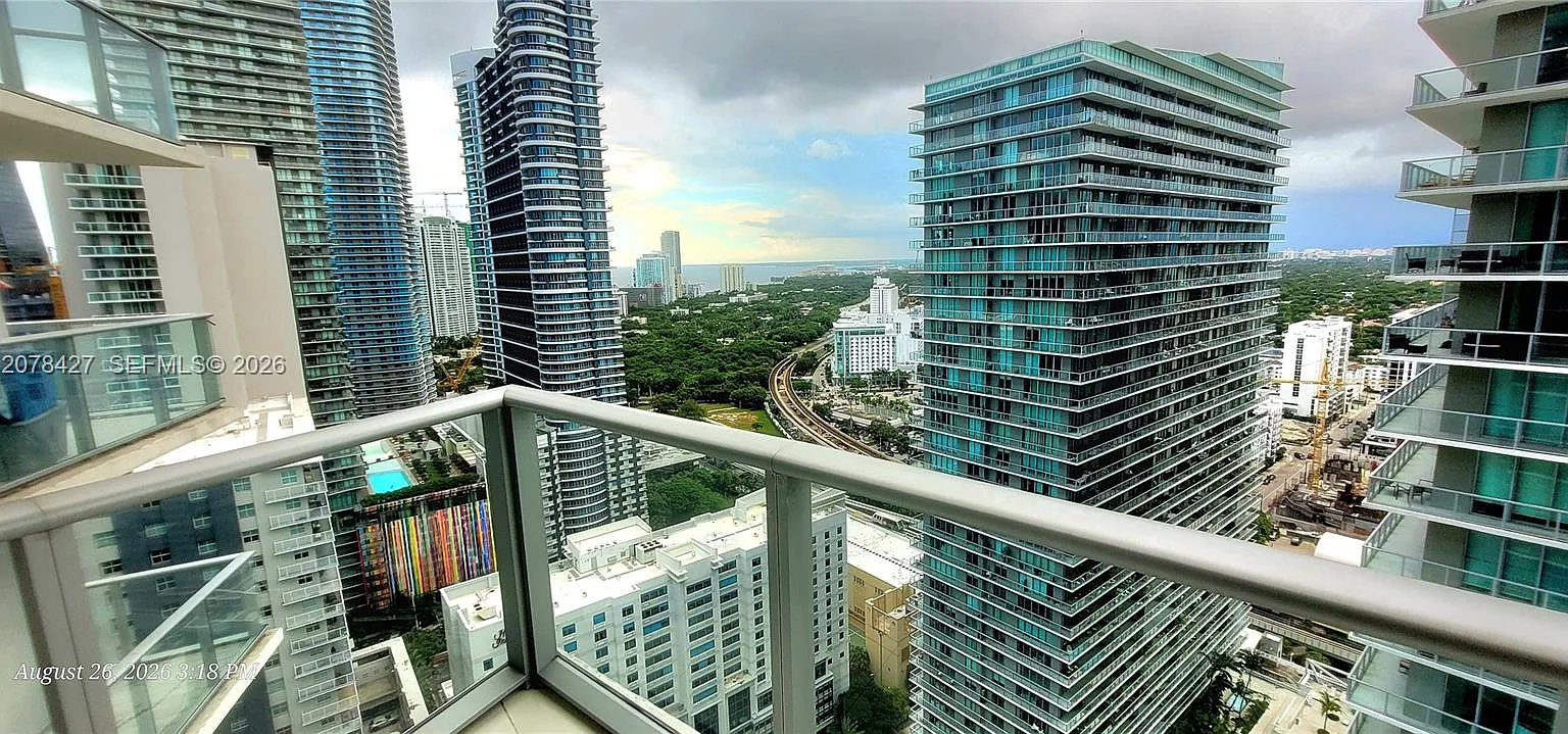 1100 Millecento Residence — Photo 1