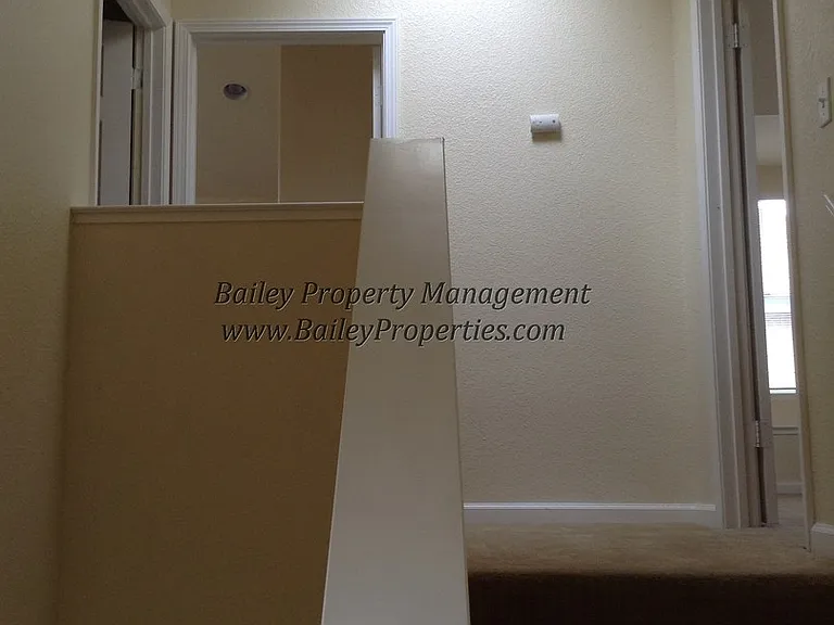 19 Mary Case Ln — Photo 11