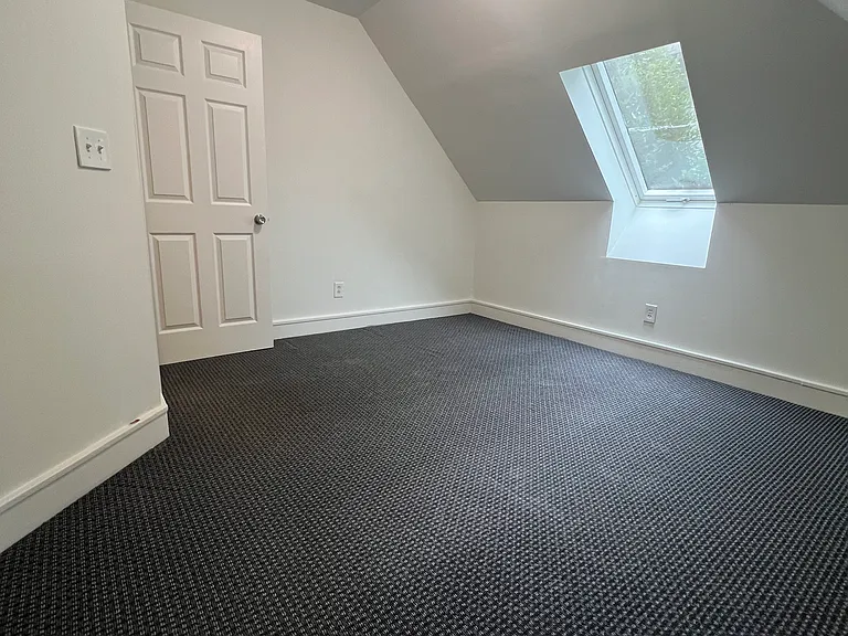 Another view of upstairs BR #1
