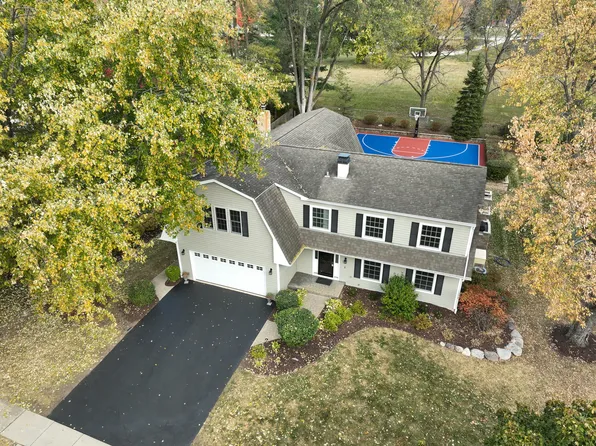 456 Rockland Rd, Crystal Lake, IL 60014