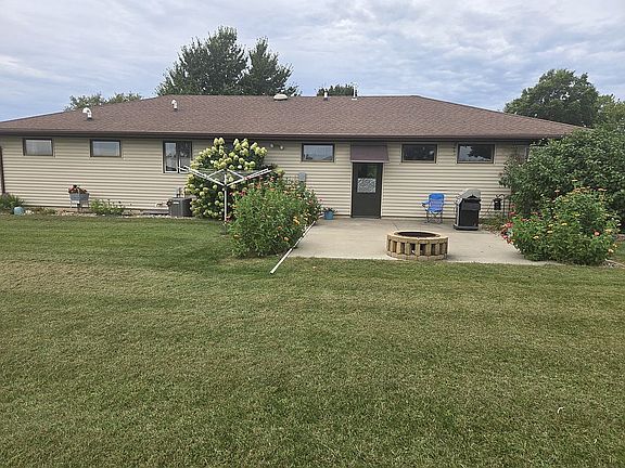 5th image of 2404 Ridgeway Ave