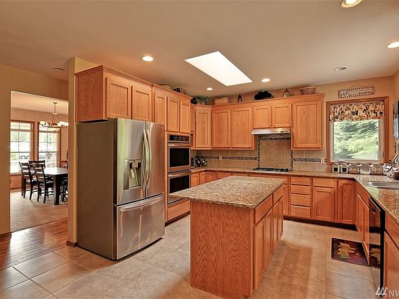 4th image of 7933 145th Pl NW