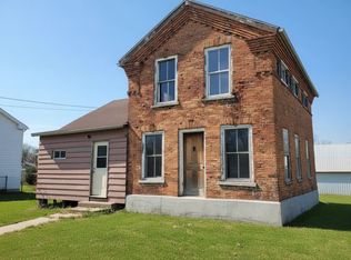 209 Pearl St, Warren, IL 61087