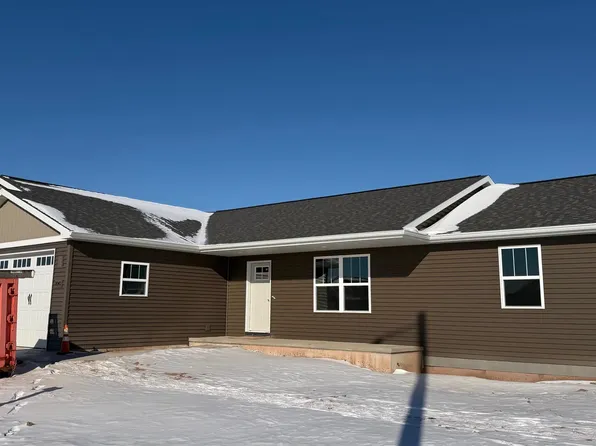 2040 Red Fox Ln, Kaukauna, WI 54130