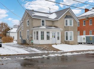 10 Wellington St E #2, Athens, ON K0E 1B0