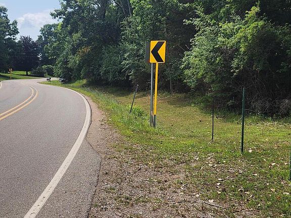 5th image of 6980 Bowerman Rd
