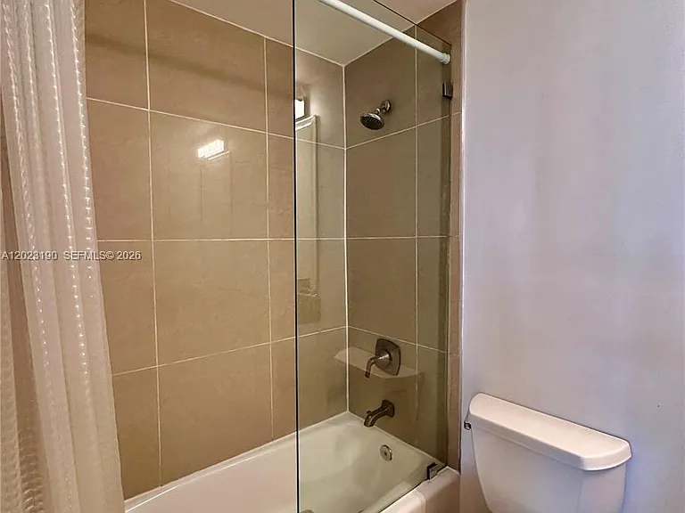 185 SE 14th Ter #2809 — Photo 12