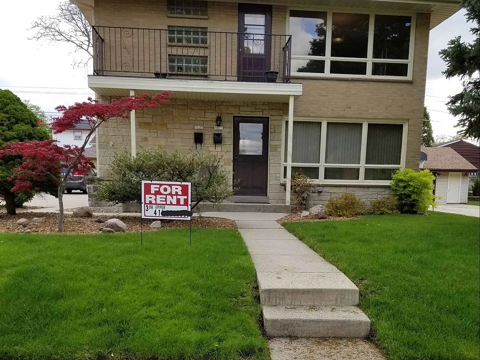 1st image of 3027 S 83rd St
