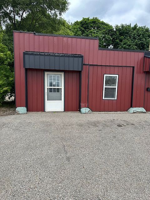 1st image of 807 Maple St #1