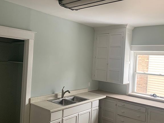 2nd image of 111 N Hickory St #1-2-3