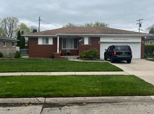25466 Dover, Redford, MI 48239