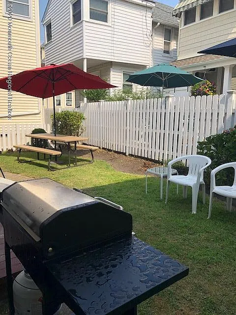 3 bed, $2,300 — Photo 4